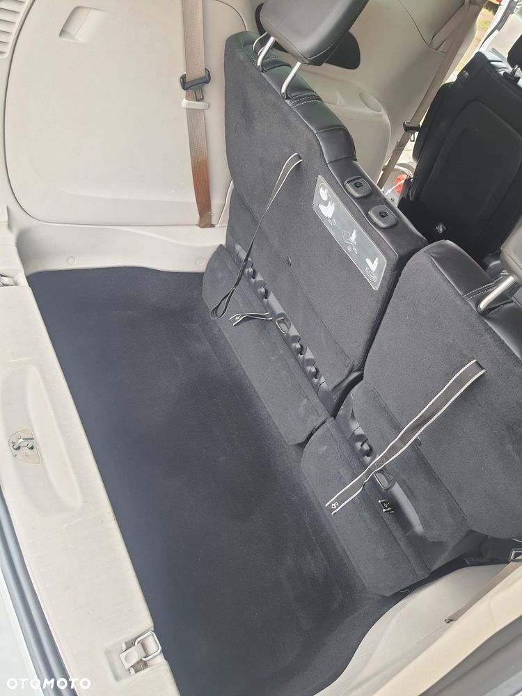 Chrysler Voyager - 10