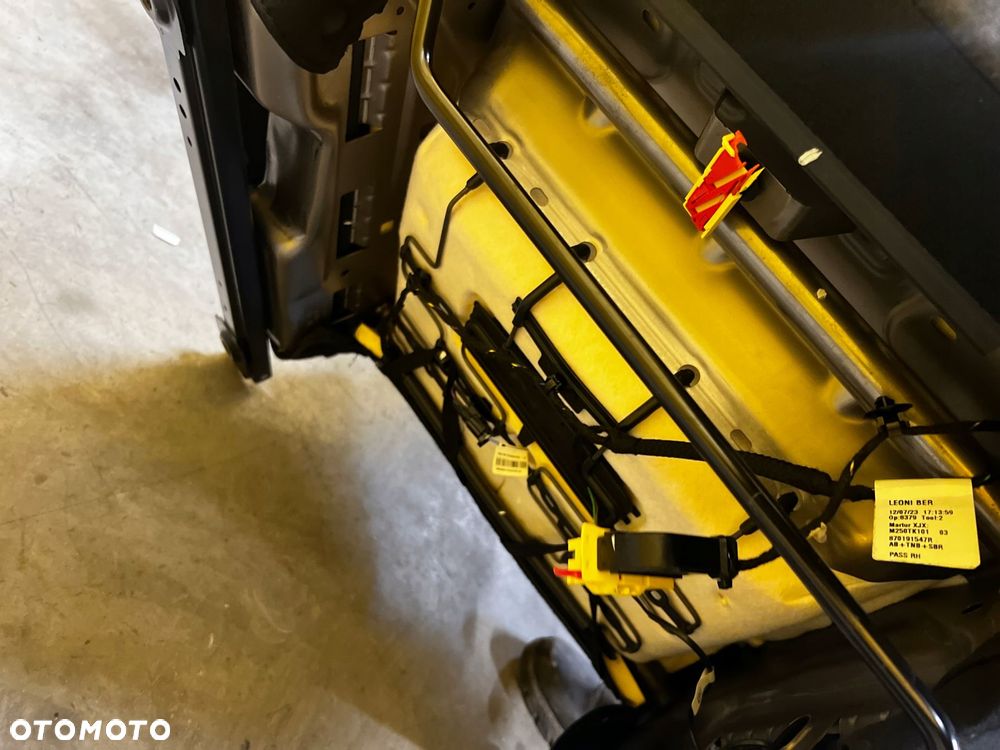 FOTEL PASAŻERA PRAWY PRZÓD AIRBAG DACIA SANDERO III STEPWAY 2024R LIFT EU - 13