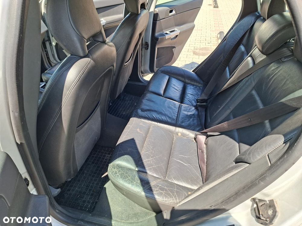 Volvo V50 - 11