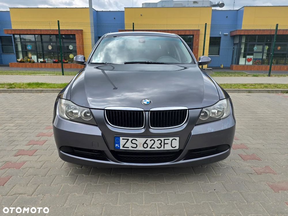 BMW Seria 3 320i - 15