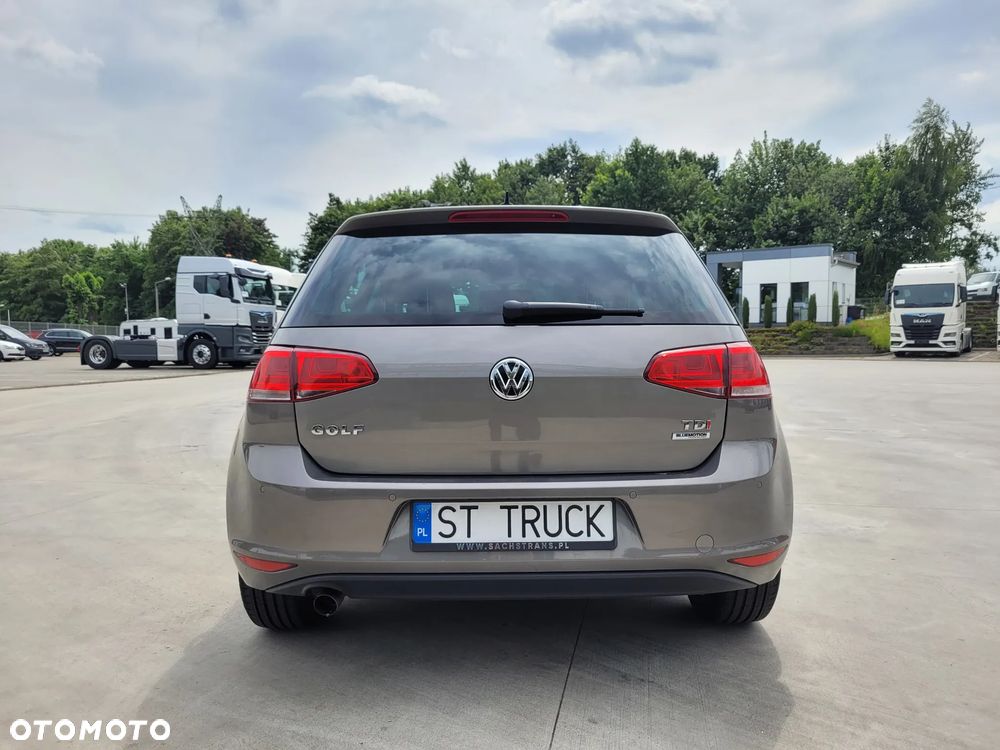 Volkswagen Golf 1.6 TDI BMT Comfortline - 8