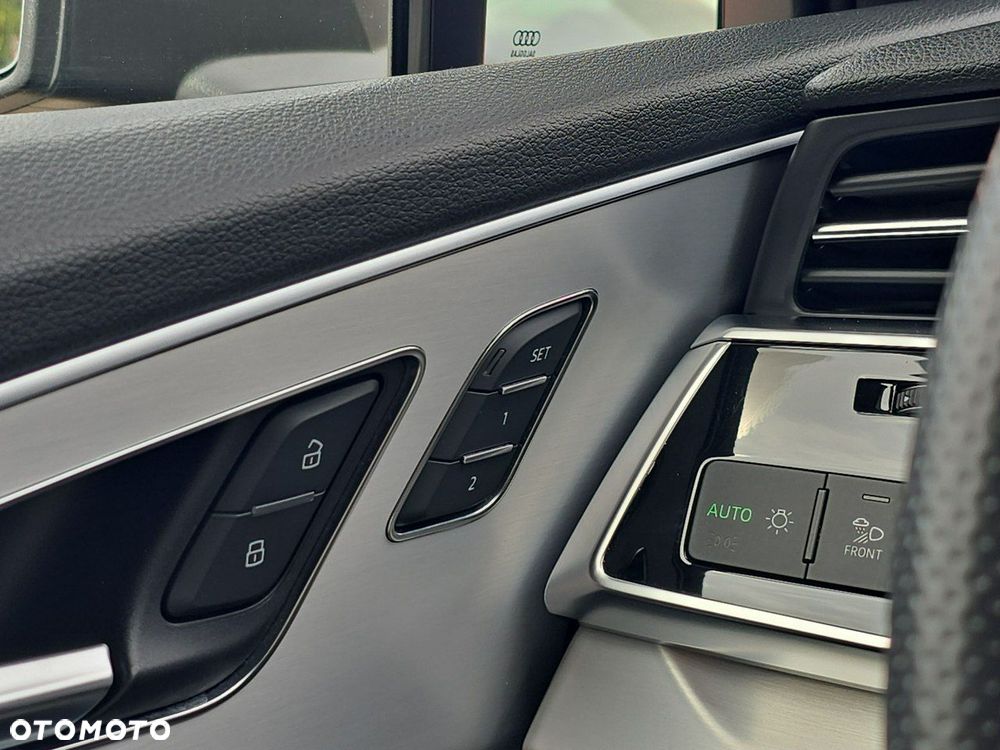 Audi SQ7 4.0 TDI Quattro Tiptronic - 23