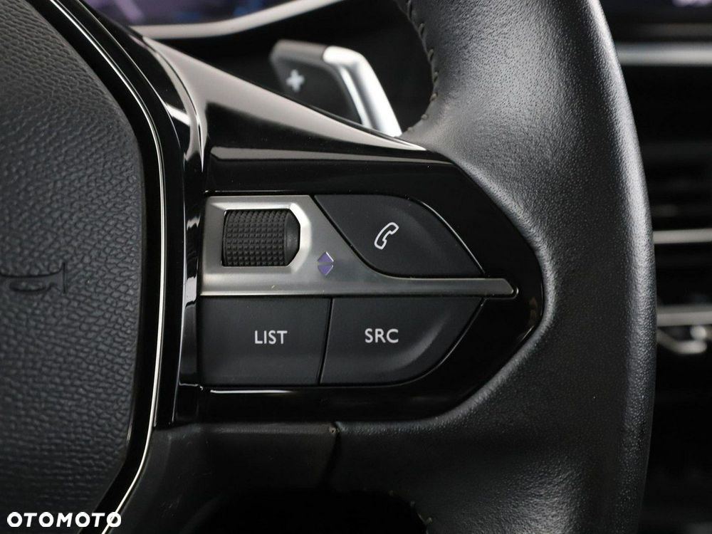 Peugeot 2008 1.5 BlueHDi Allure S&S EAT8 - 33