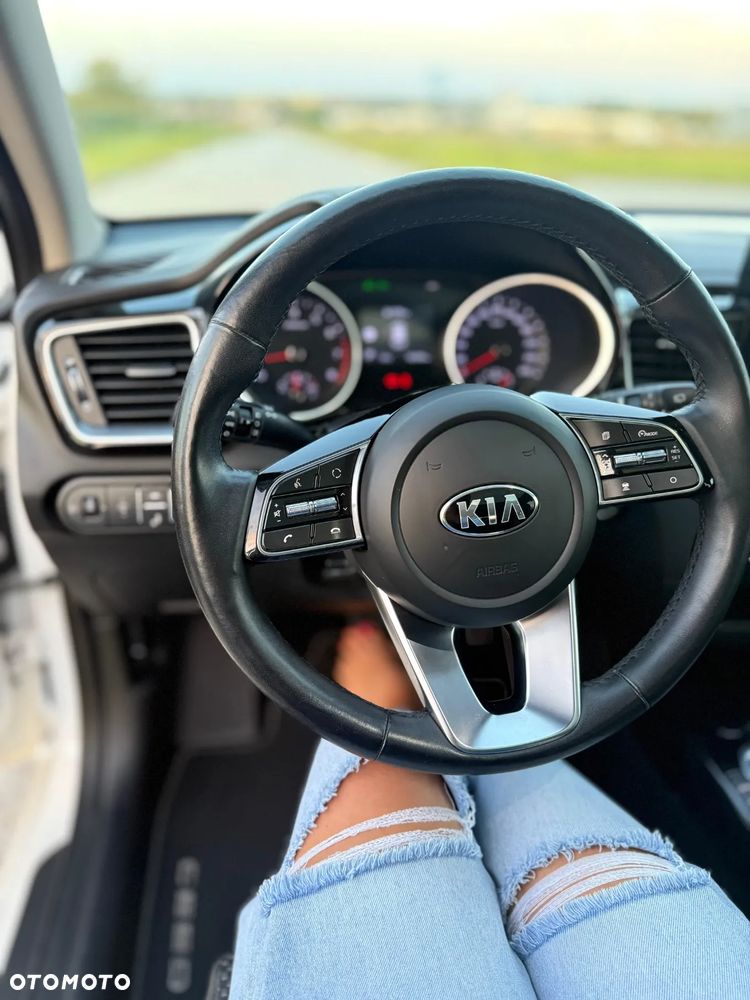 Kia Ceed 1.4 T-GDI DCT OPF Platinum Edition - 11