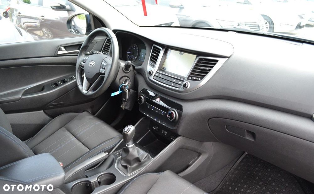 Hyundai Tucson blue 1.6 GDi 2WD Navi - 34