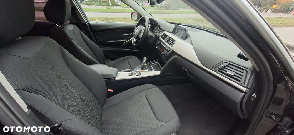 BMW Seria 3 318d - 8