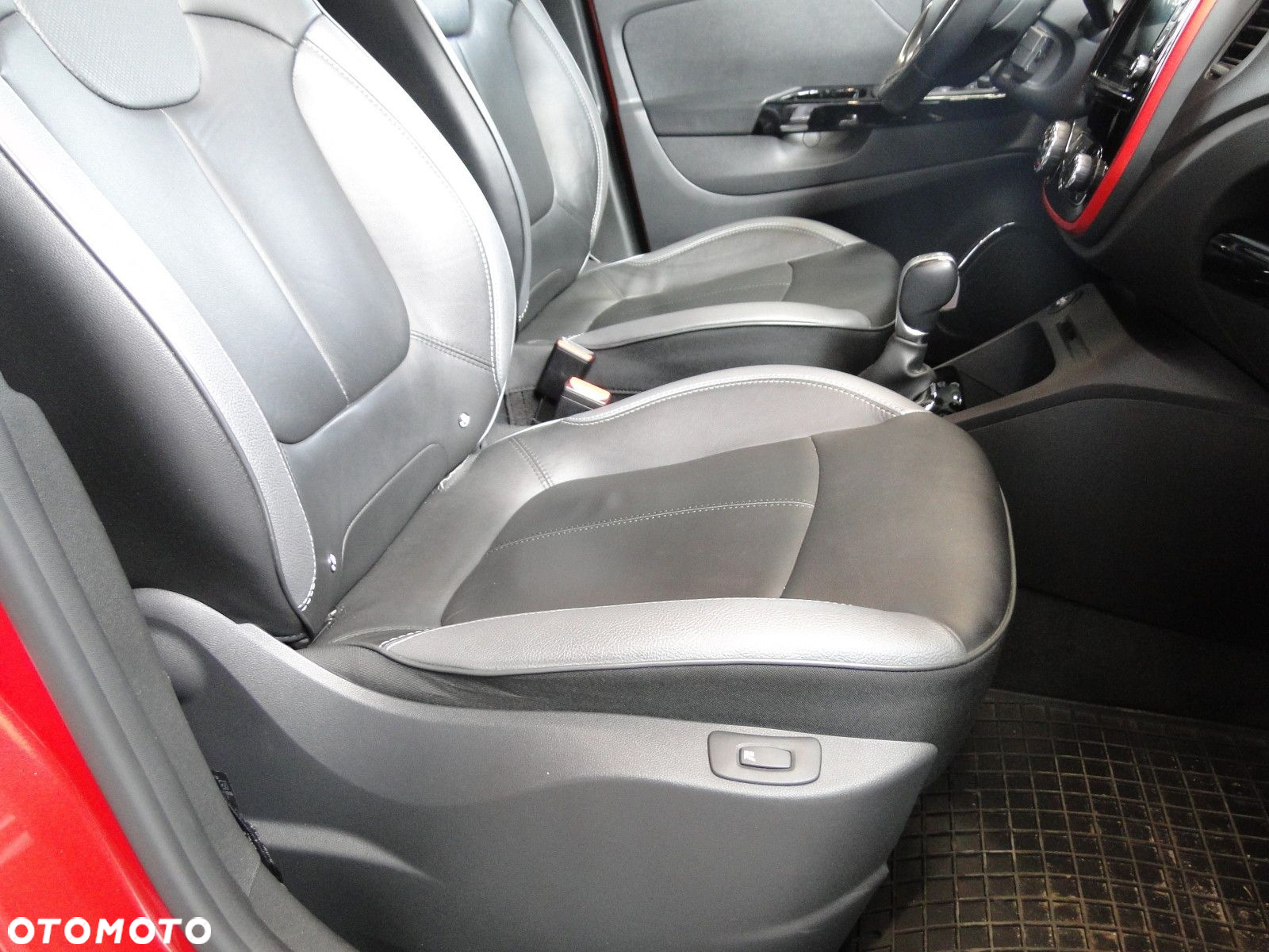 Renault Captur - 12