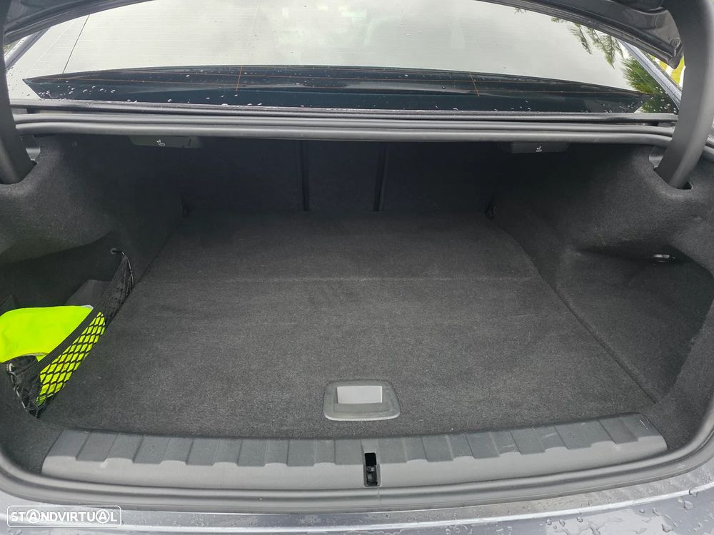 BMW 330 e Corporate Edition Auto - 8