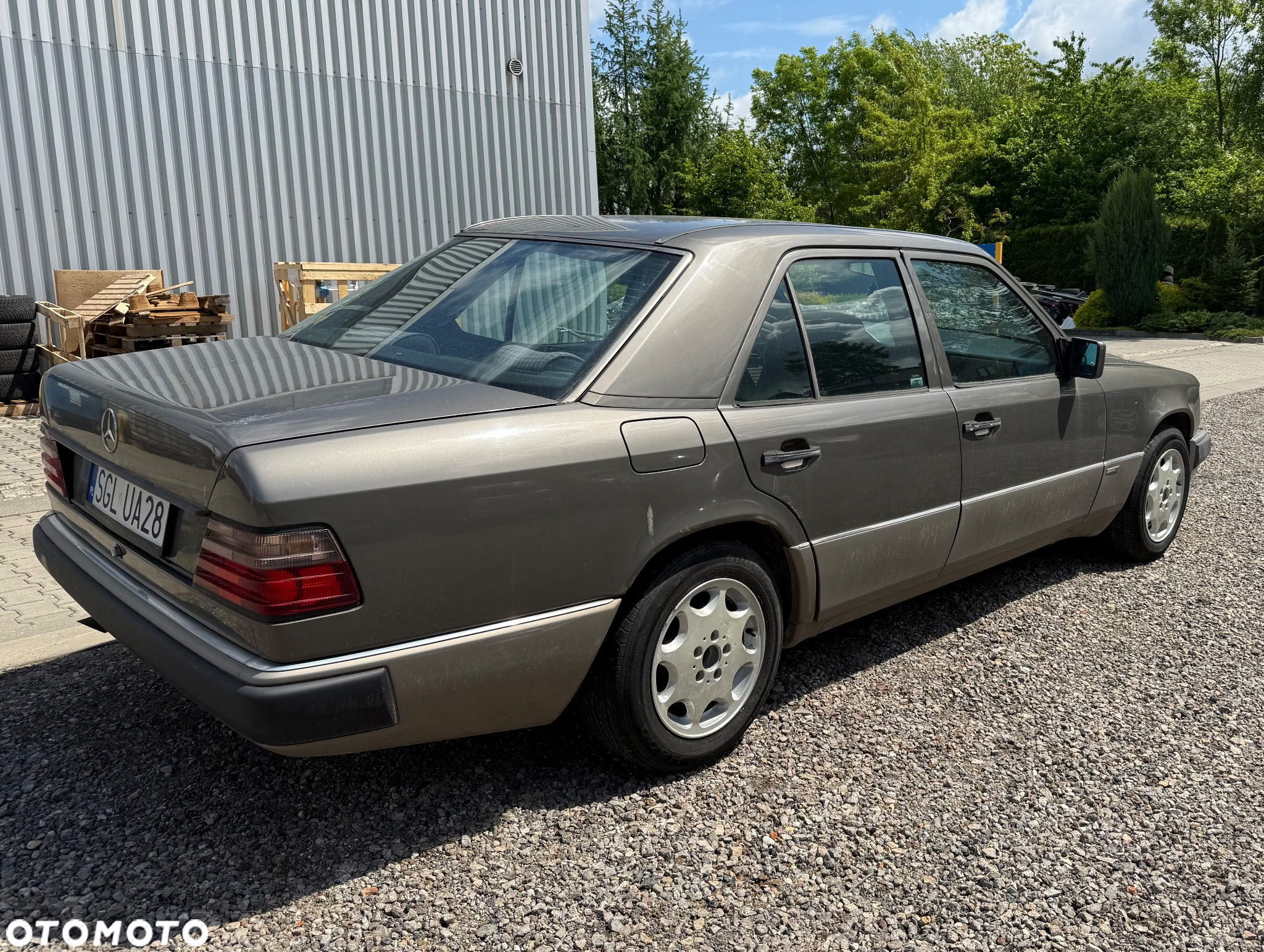 Mercedes-Benz W124 (1984-1993) - 11
