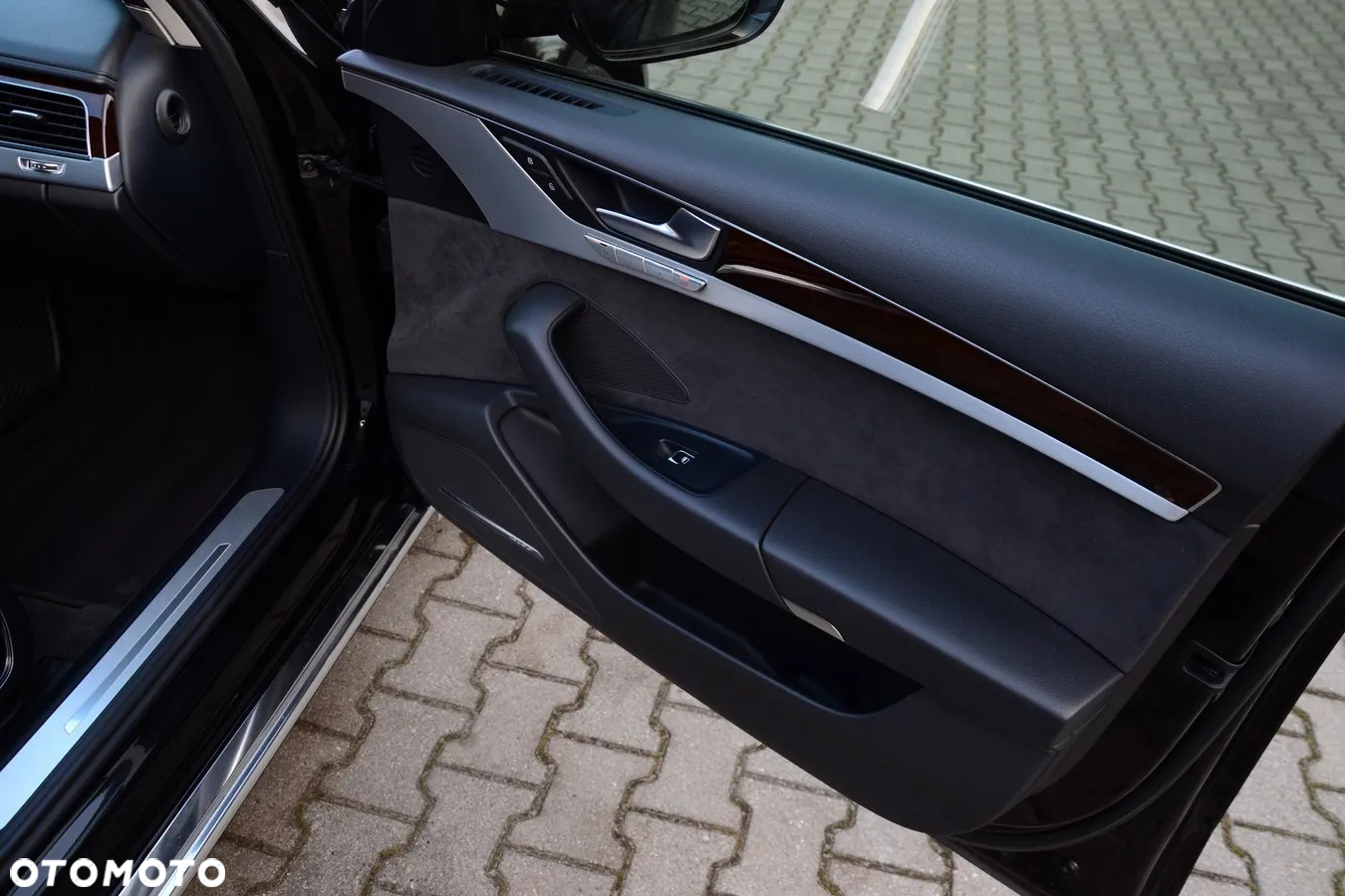 Audi A8 - 30