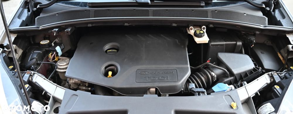 Ford S-Max - 35