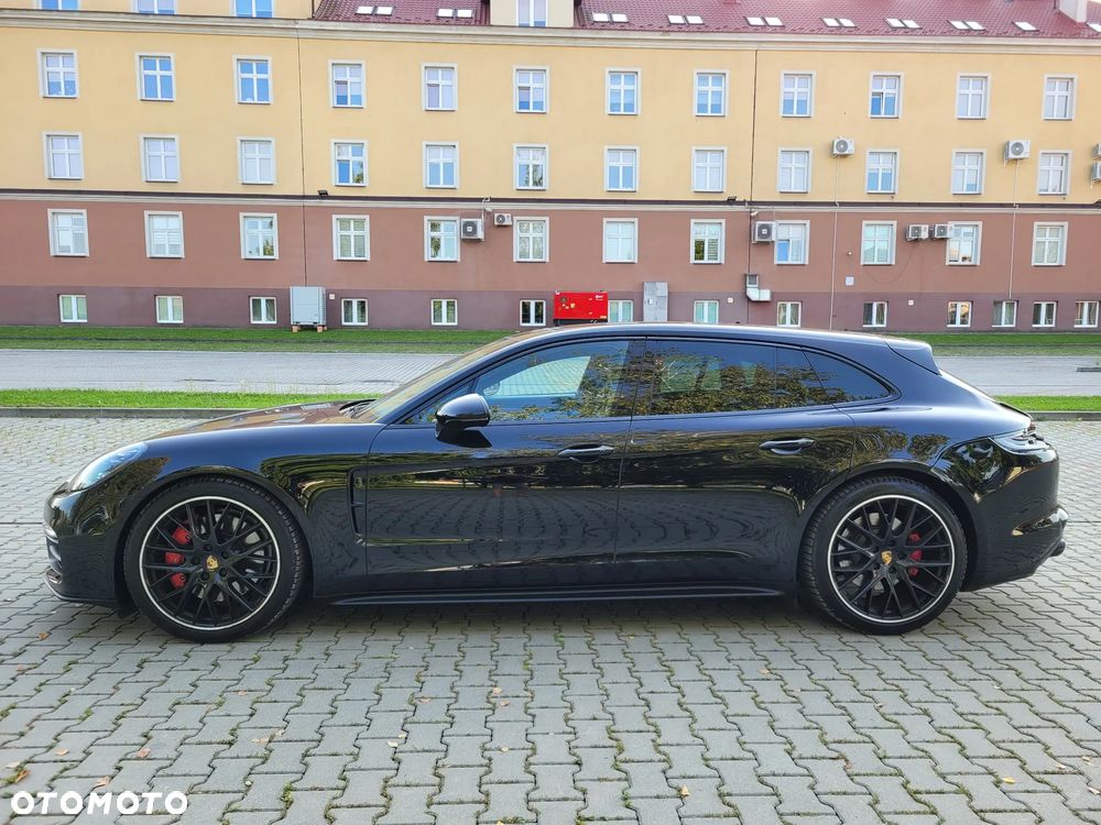 Porsche Panamera GTS GPF Sport Turismo - 3