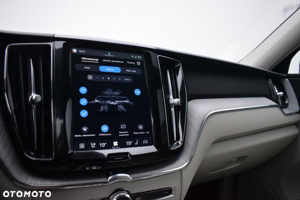 Volvo XC 60 - 31
