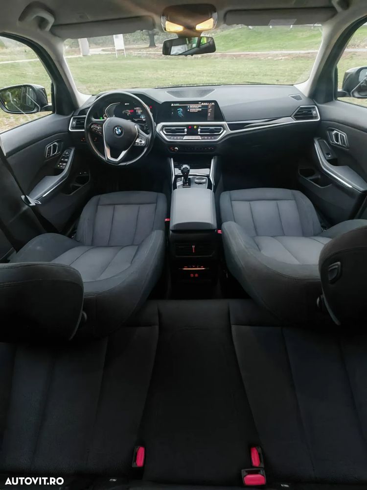 BMW Seria 3 330e Touring xDrive Aut. Advantage - 12