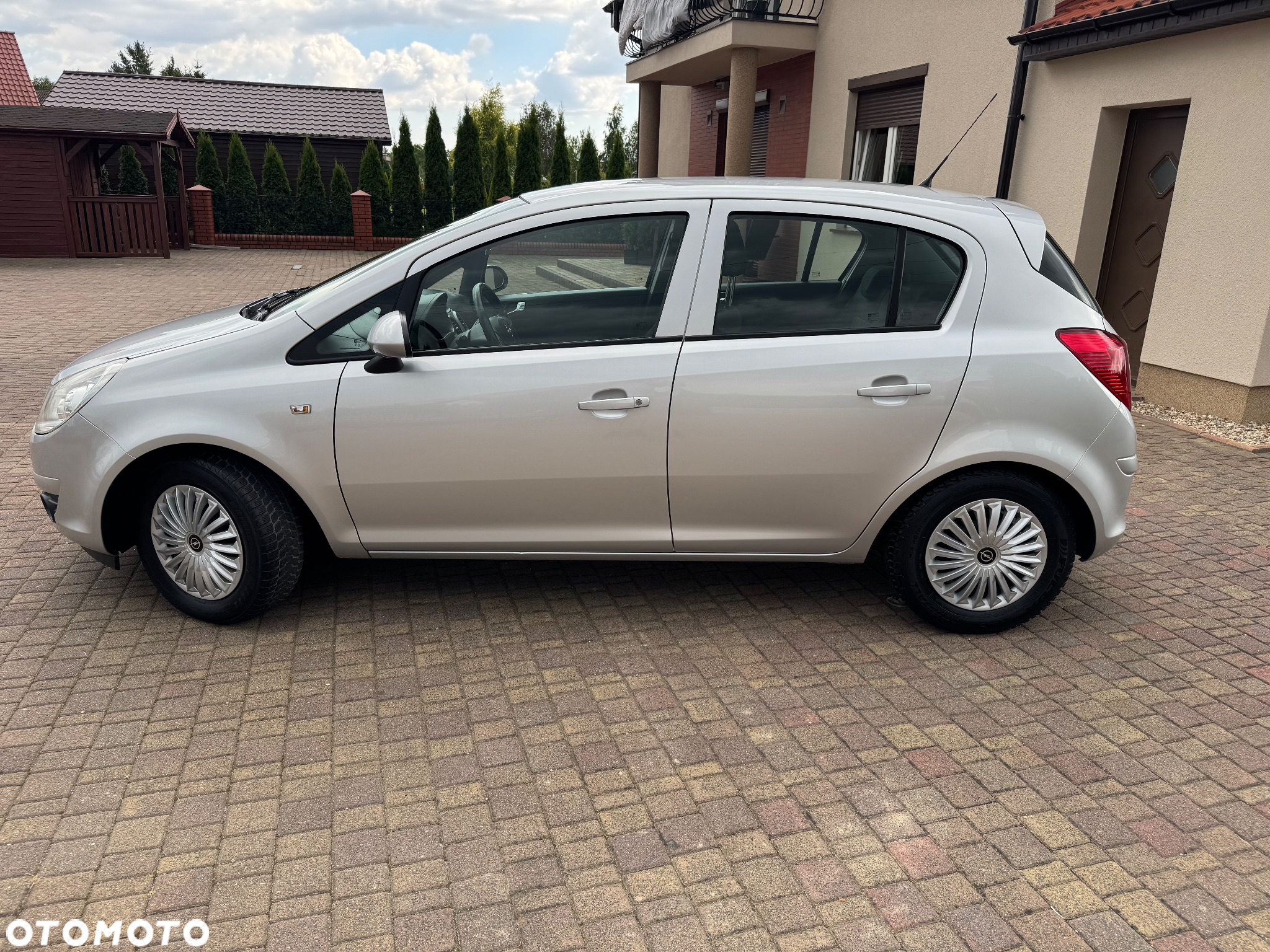 Opel Corsa 1.2 16V Cosmo - 4