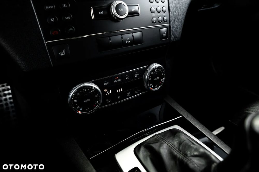 Mercedes-Benz GLK 320 CDI DPF 4Matic 7G-TRONIC Edition 1 - 27