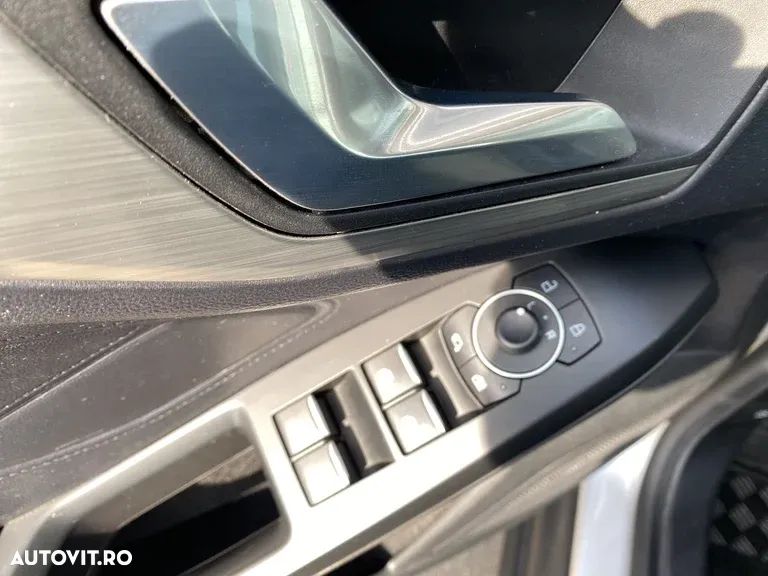 Ford Focus 1.0 EcoBoost MHEV Titanium - 11