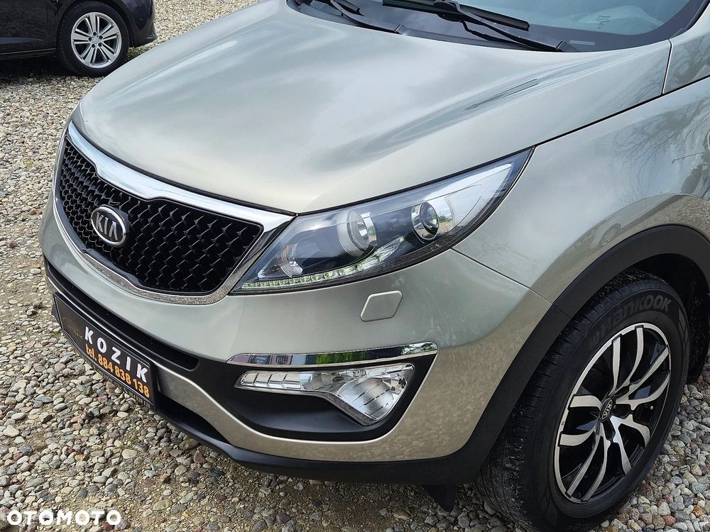 Kia Sportage 2.0 CRDI AWD Fifa World Cup Edition - 33