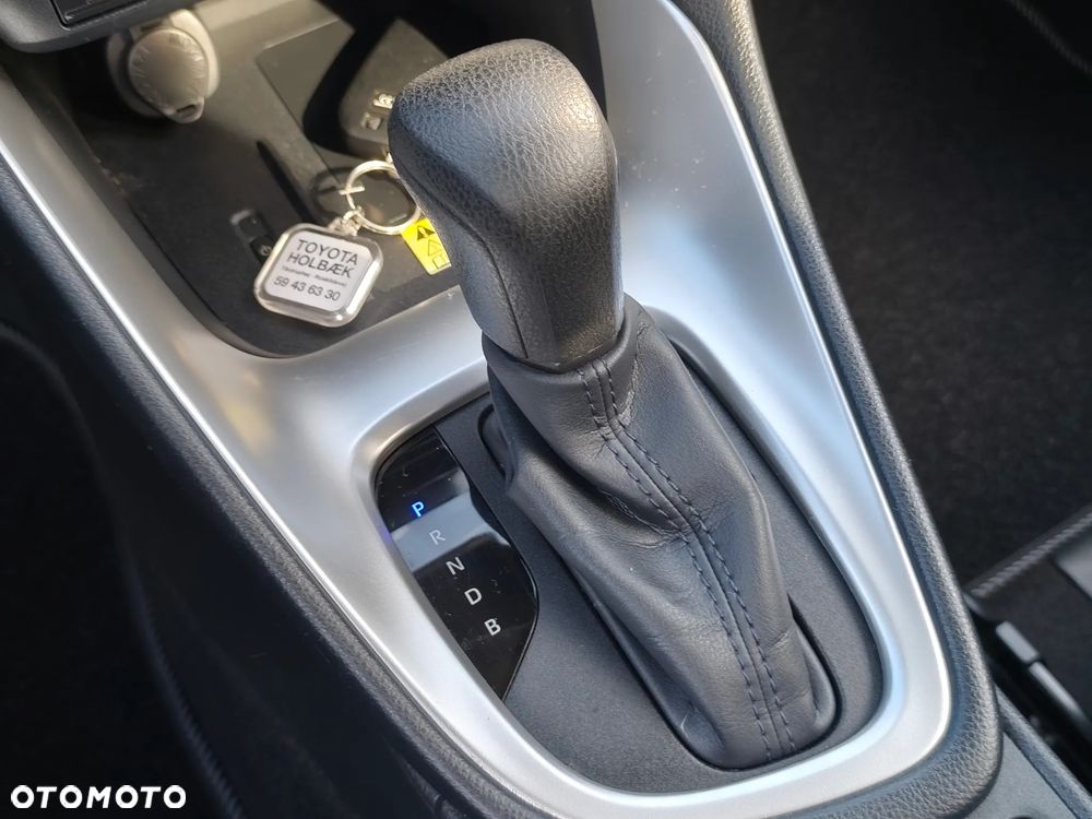 Toyota Yaris Hybrid 1.5 Premiere Edition - 29