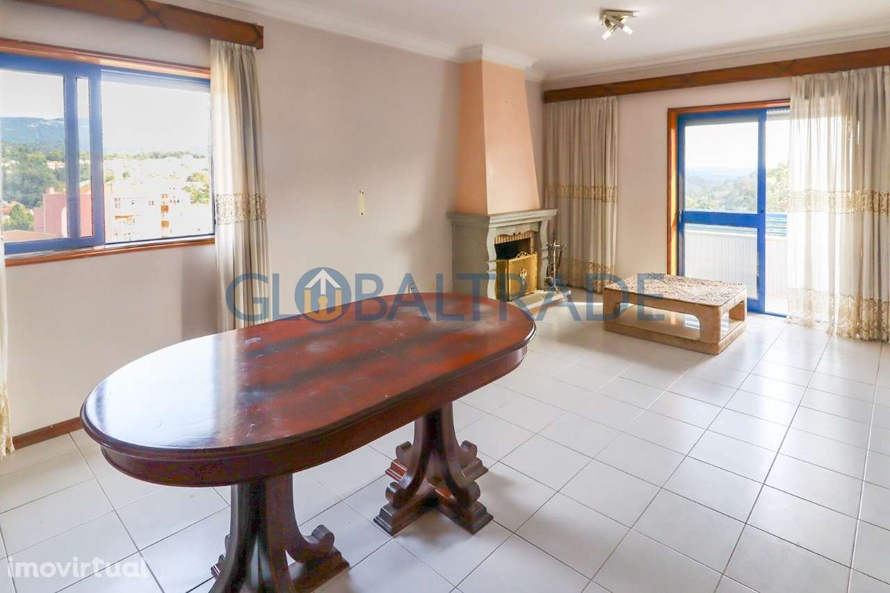 Apartamento T2 no centro de São Pedro da Cova - Grande imagem: 2/17