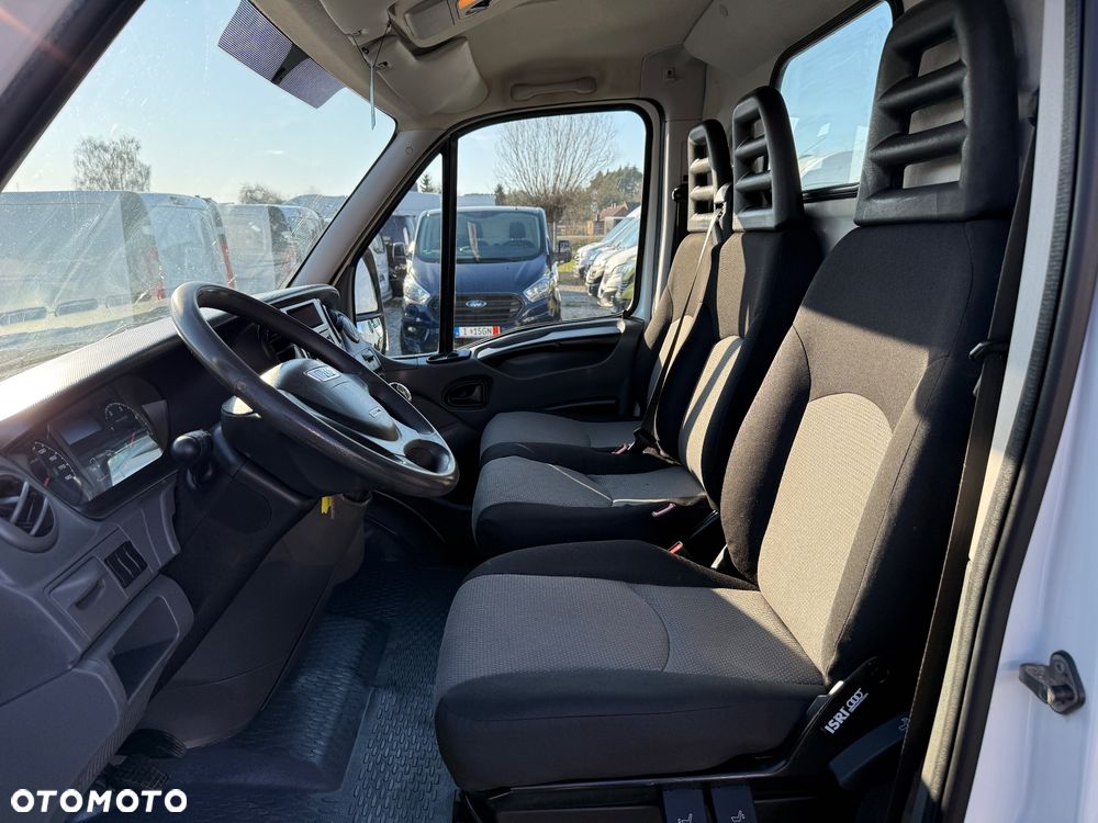 Iveco Daily/Średni/manual/Klima/Hak 3,5T/bdb stan/serwis Iveco Niemcy - 14