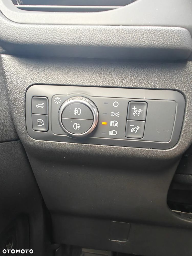 Ford Kuga 2.5 FHEV FWD Titanium - 15