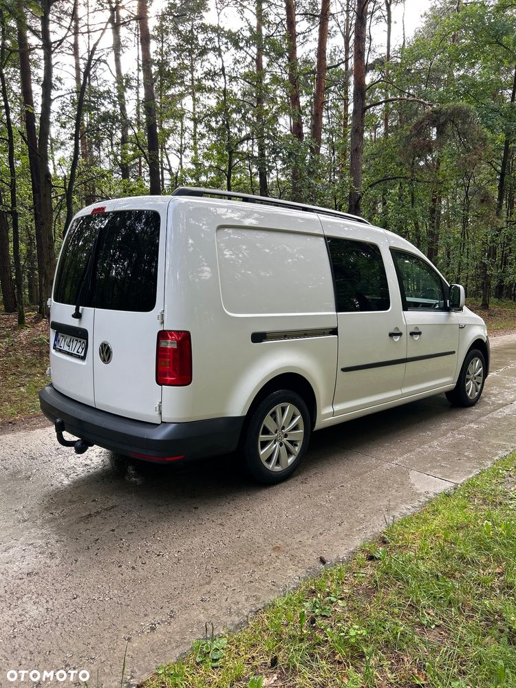 Volkswagen Caddy Maxi 2.0 TDI Highline DSG - 6