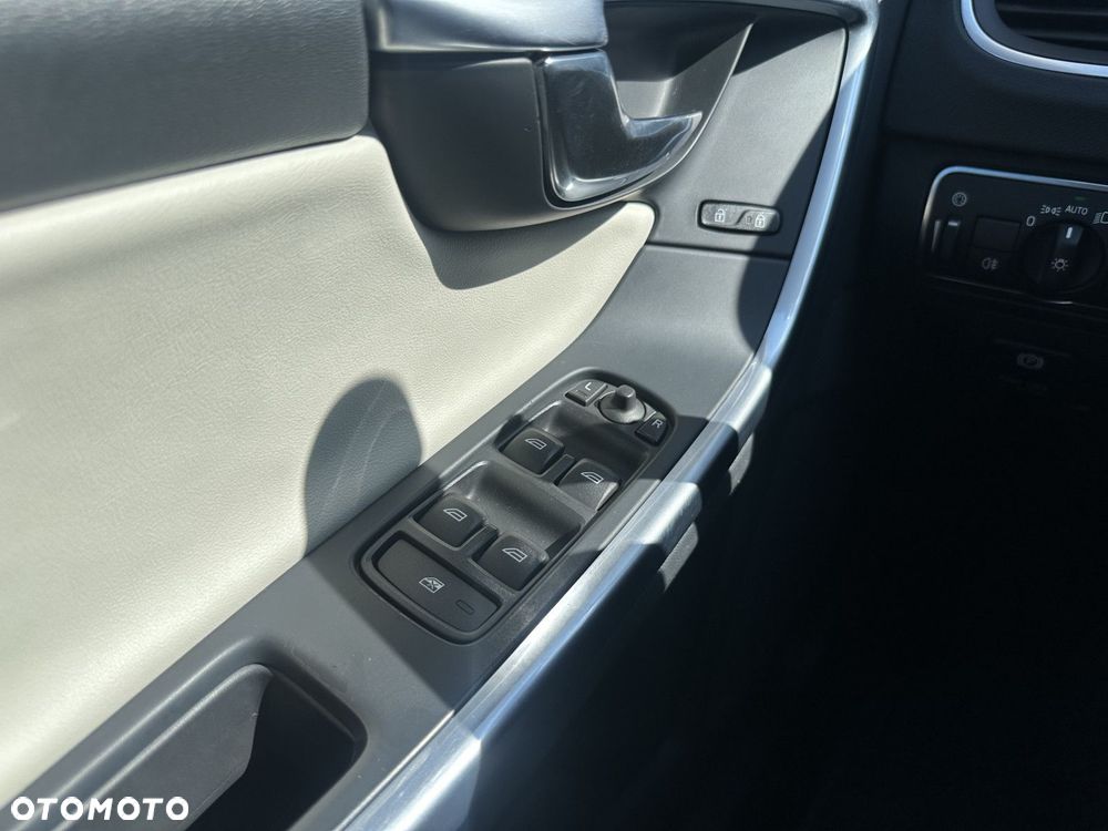 Volvo V60 - 26