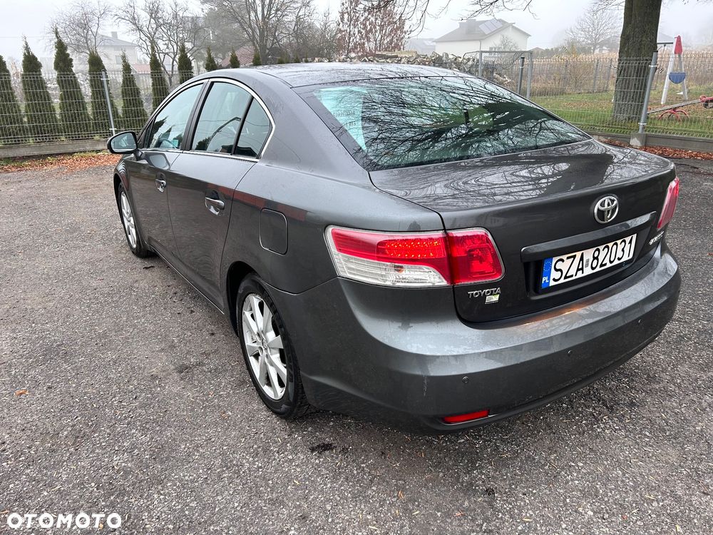 Toyota Avensis 2.0 D-4D Premium - 7
