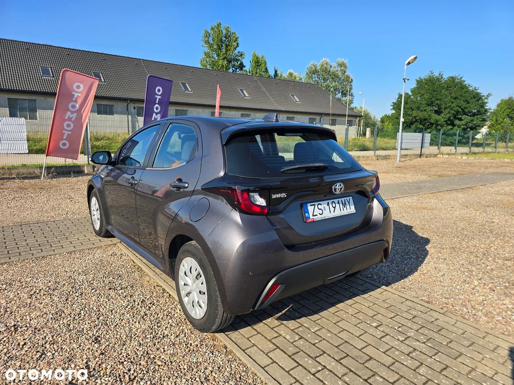 Toyota Yaris - 8