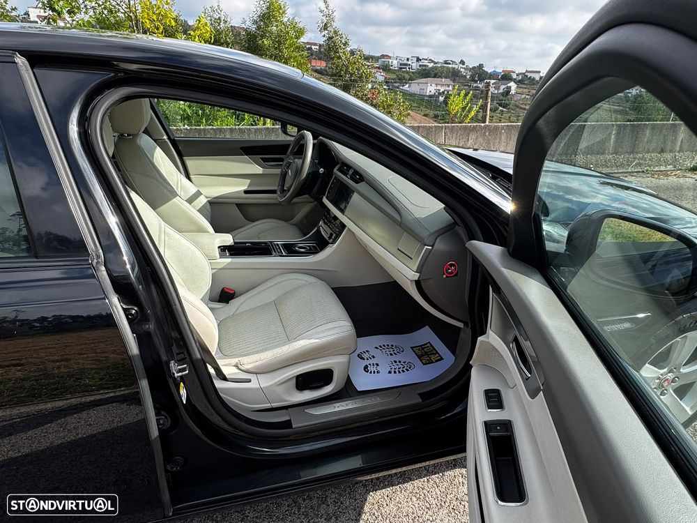Jaguar XF 3.0 TDV6 Prestige Aut. - 11