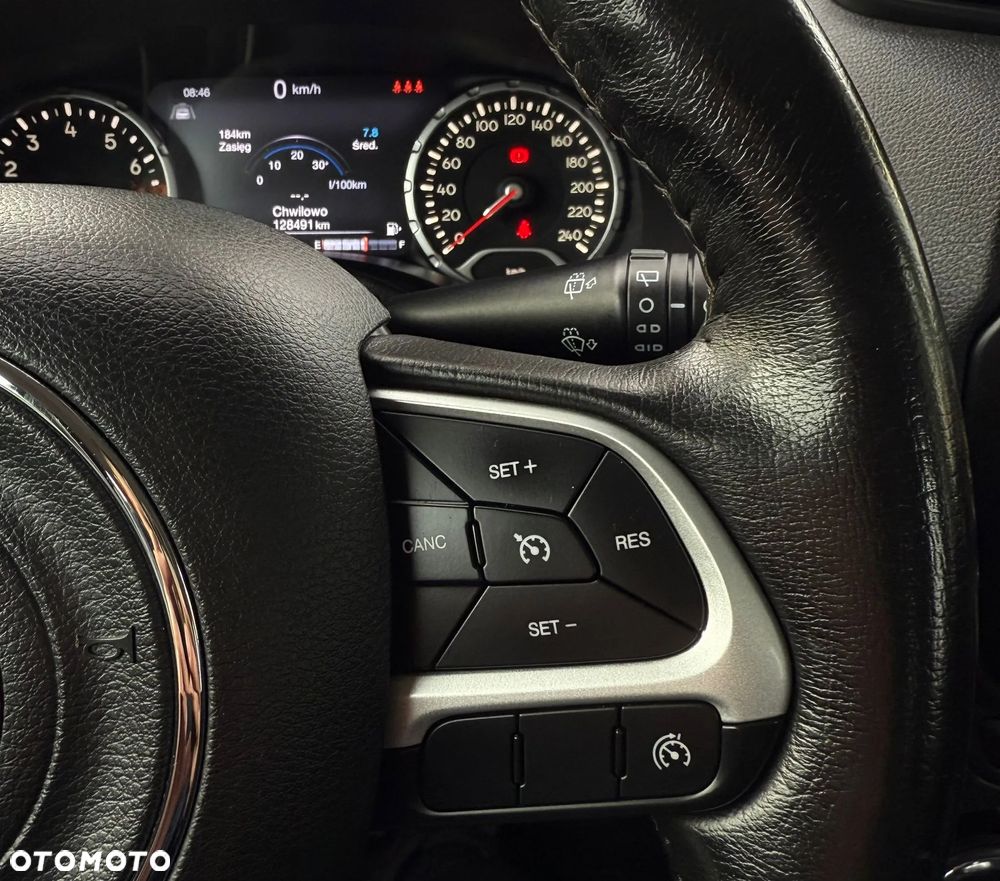 Jeep Renegade 1.4 MultiAir Limited - 35
