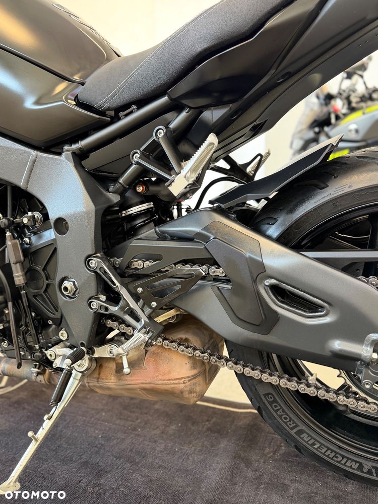 Yamaha MT - 17
