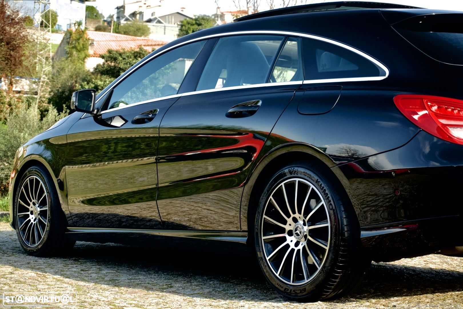 Mercedes-Benz CLA 200 d Shooting Brake Urban Aut. - 13