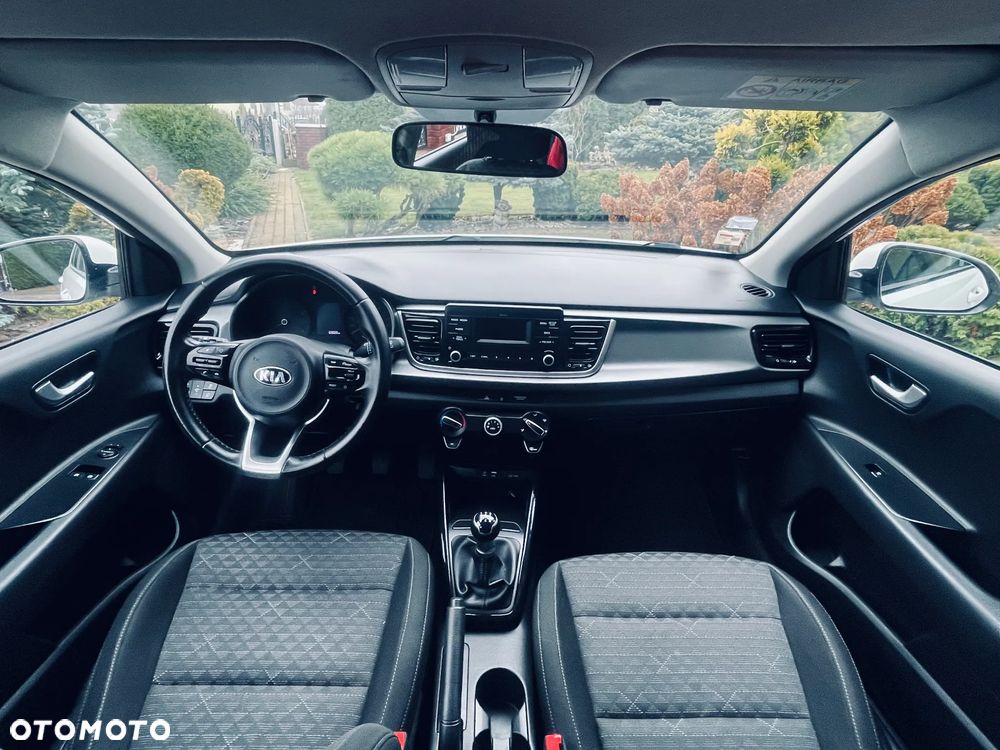 Kia Rio - 7