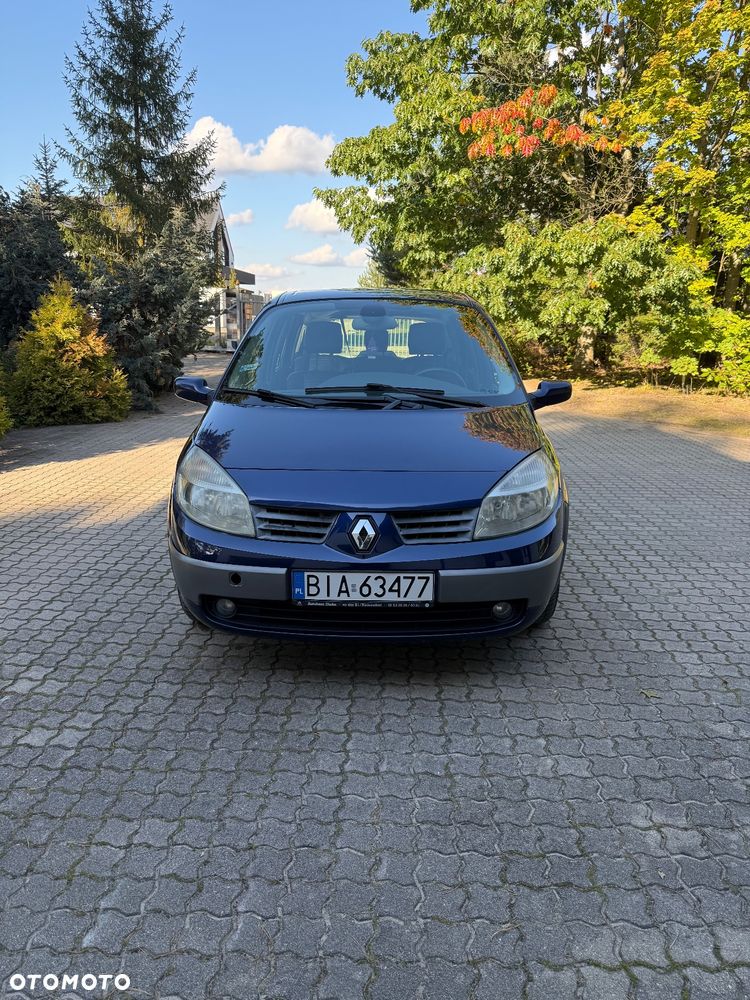 Renault Scenic - 1