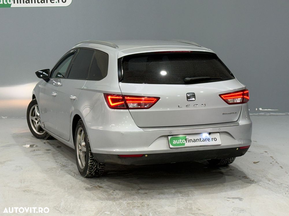 Seat Leon 1.6 TDI ECOMOTIVE Style - 3