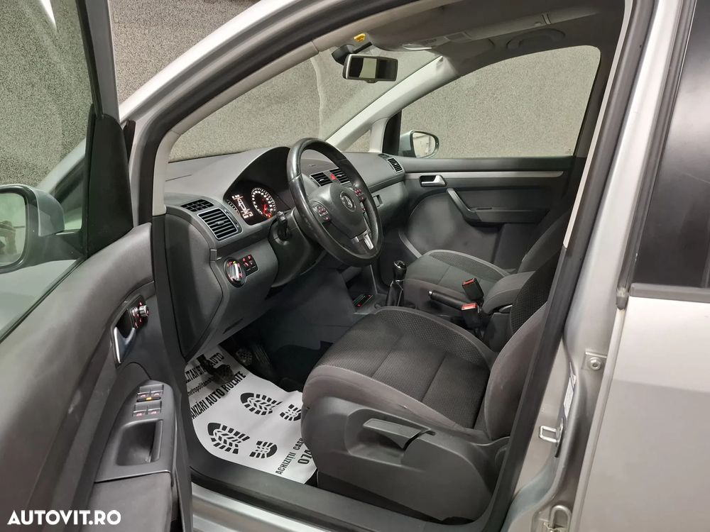 Volkswagen Touran 1.6 TDI BlueMotion Technology Highline - 7