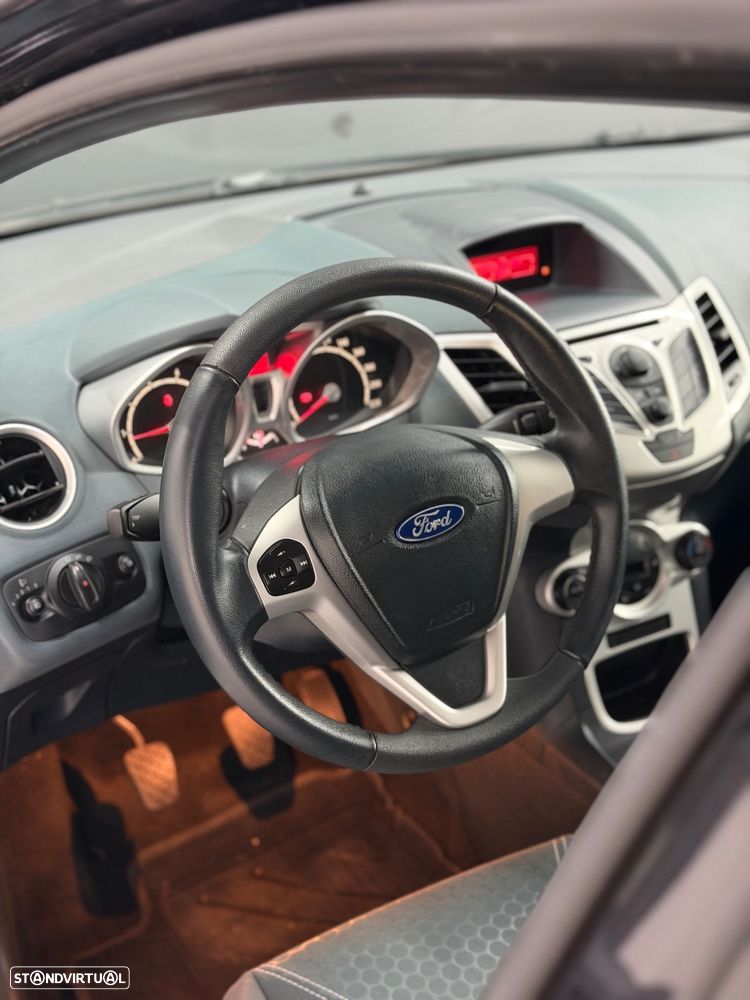 Ford Fiesta 1.25 Titanium - 12