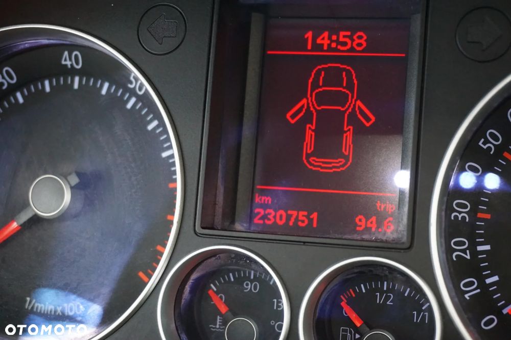 Volkswagen Golf 2.0 GTI - 28