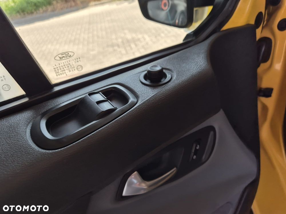 Ford TRANSIT CUSTOM 2.2 155KM L1 KLIMATYZACJA - 32