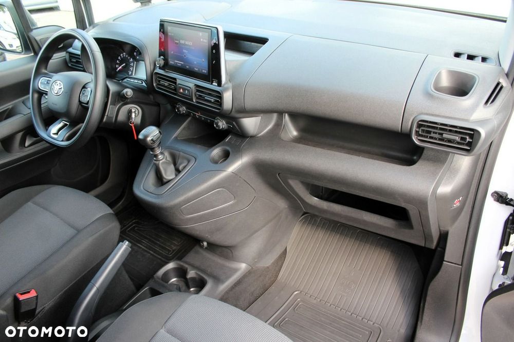 Toyota Proace City - 12
