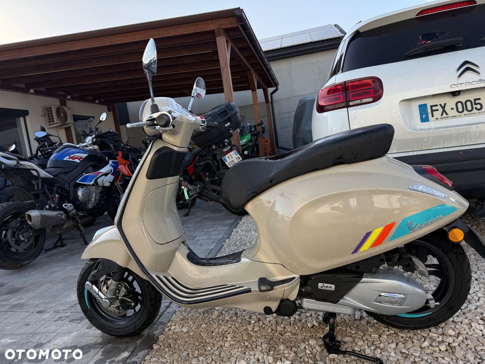 Piaggio Vespa - 5