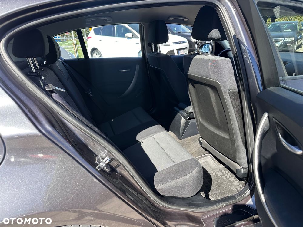 BMW Seria 1 116i - 15