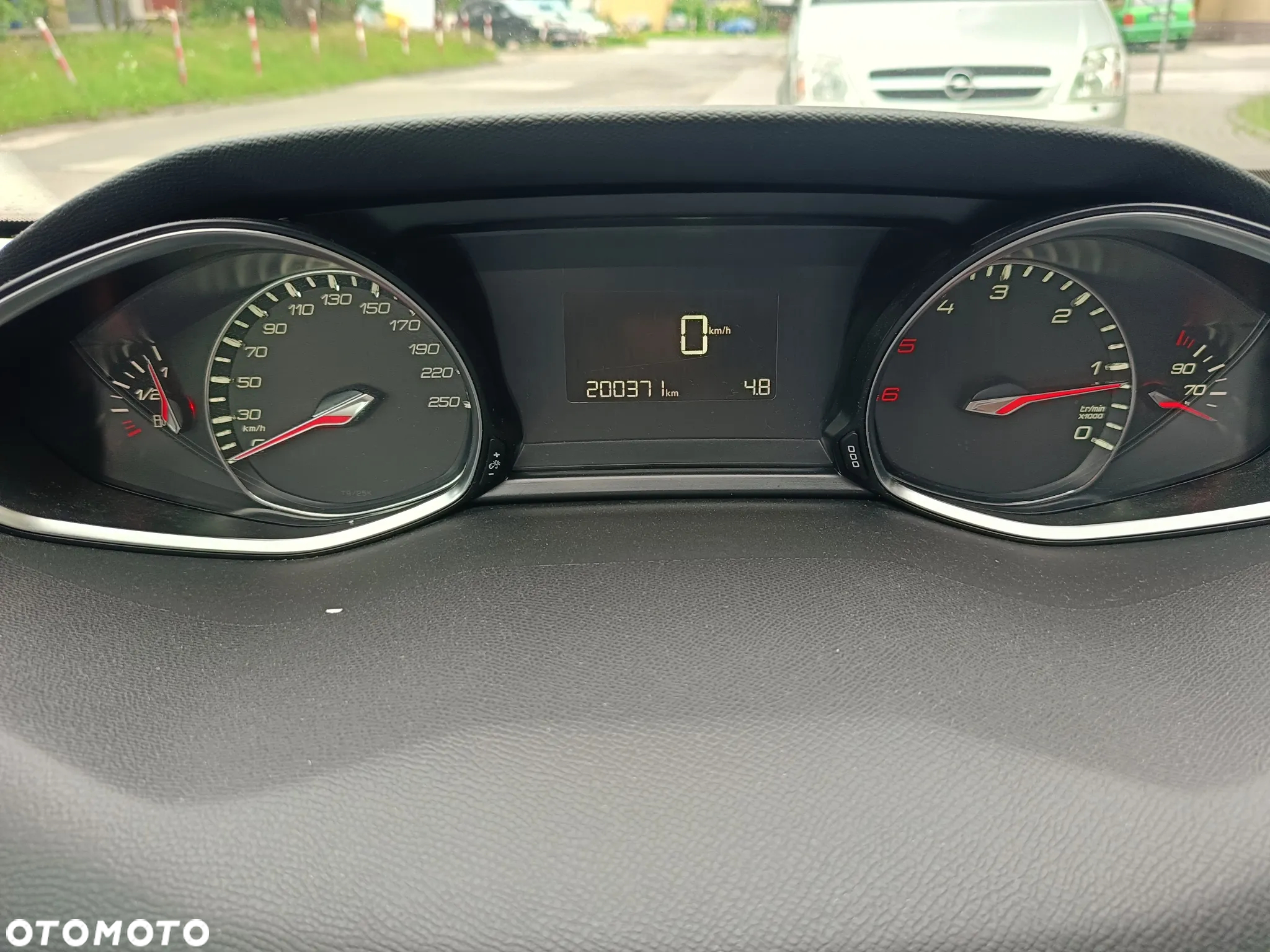 Peugeot 308 1.6 BlueHDi Allure S&S - 10
