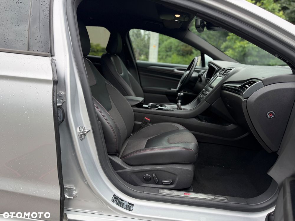 Ford Mondeo 2.0 TDCi STart-Stopp ST-Line - 15