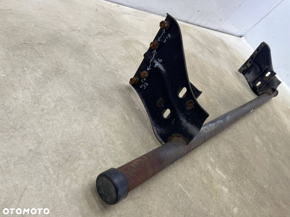 Belka zderzaka Mitsubishi L200 tylne dolne wzmocnienie poprzeczka szerokie mocowanie cztery otwory - 13