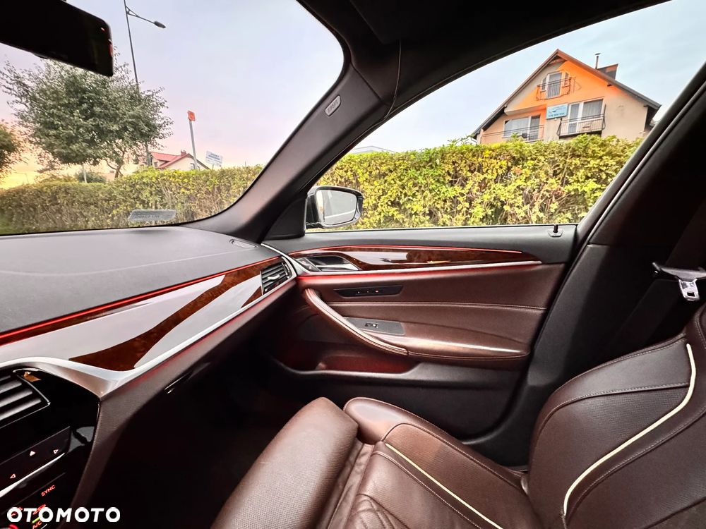 BMW Seria 5 540i xDrive M Sport sport - 17