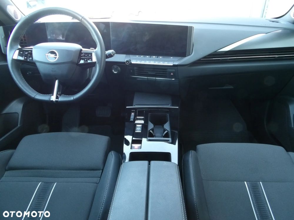 Opel Astra 1.2 T GS S&S - 18