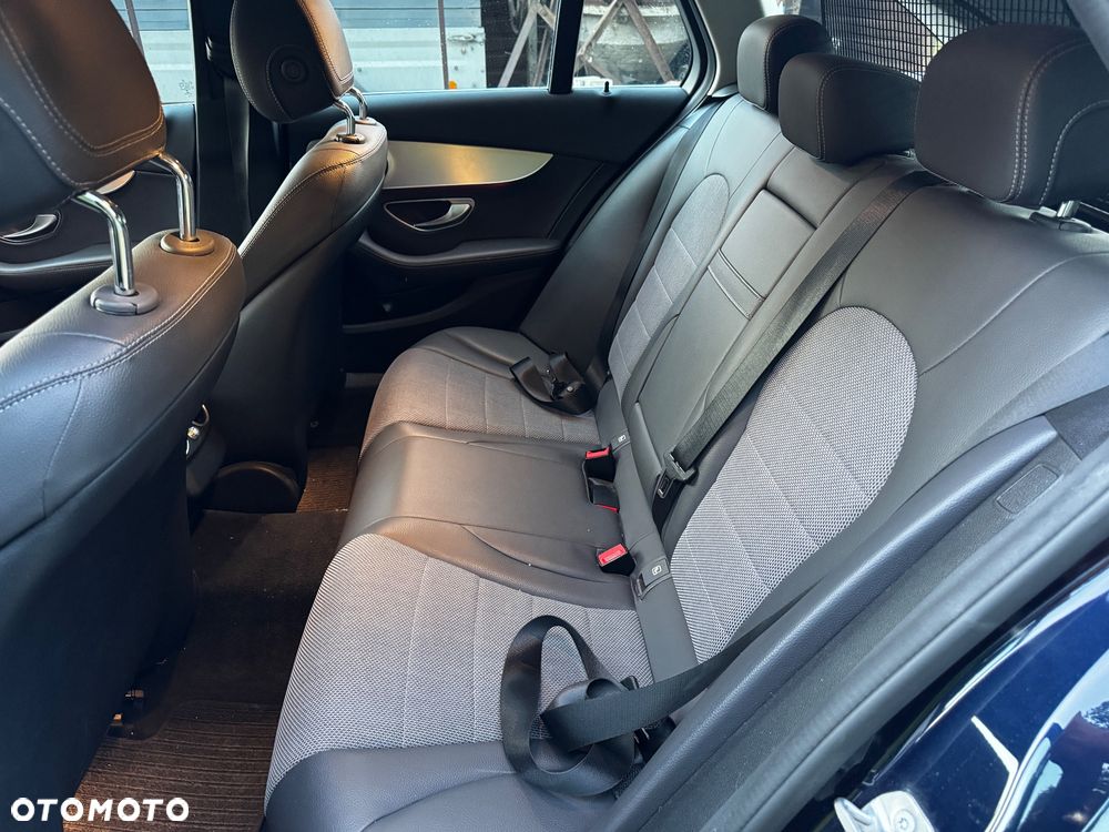 Mercedes-Benz Klasa C 220 d 9G-TRONIC Exclusive - 12